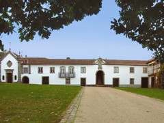 Casa de Rodas - Casa Antiga - 4 Quartos e 1 apartamento