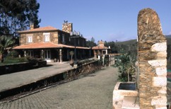 Casa da Encruzilhada - Casa R�stica - 6 Quartos